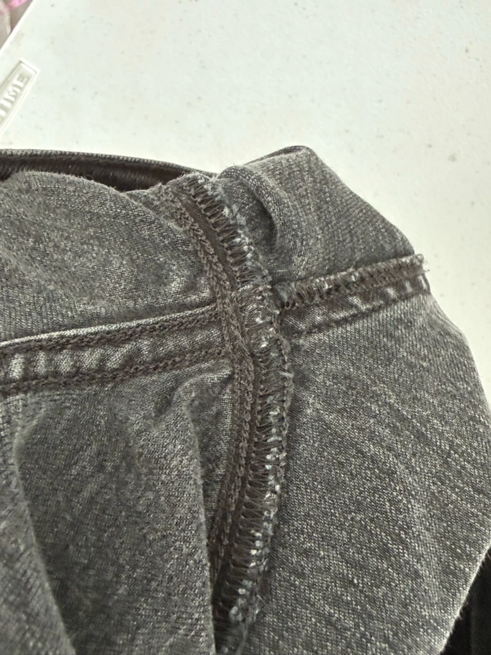 AGOLDE Sophie High Rise Crop Jeans in Princeton 28 Washed Black Classic